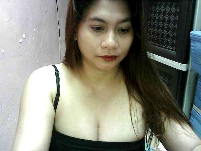 Model: peenastyfame