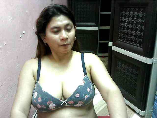 peenastyfame webcam