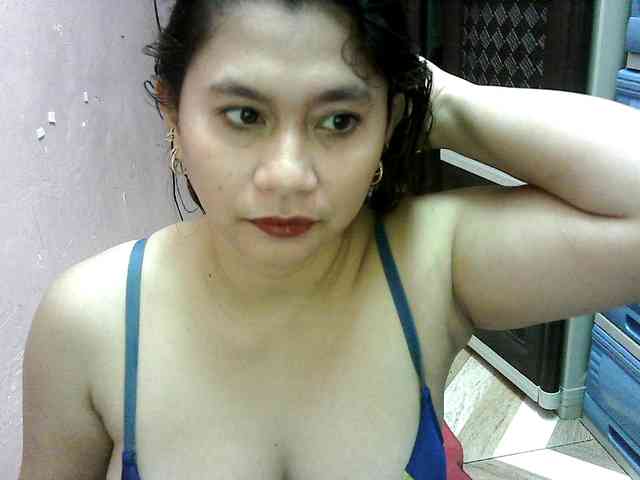 peenastyfame webcam