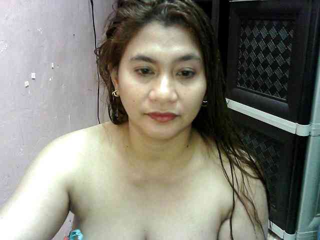 peenastyfame webcam