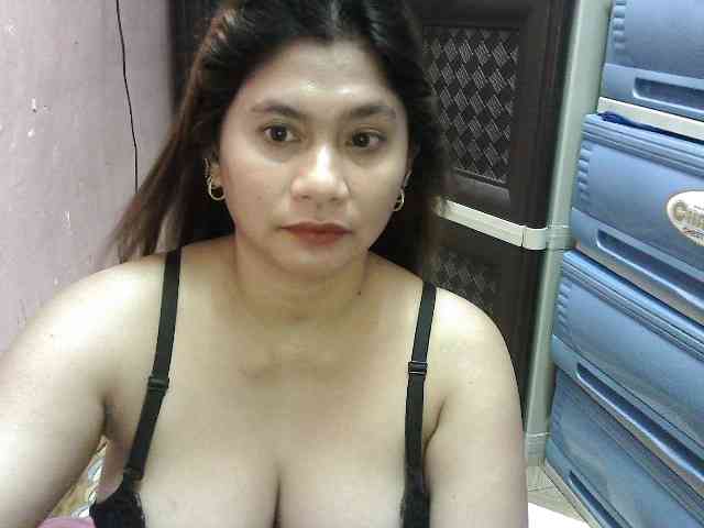 peenastyfame webcam