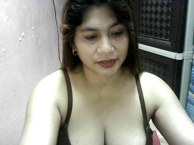 peenastyfame webcam