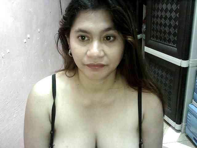 peenastyfame webcam