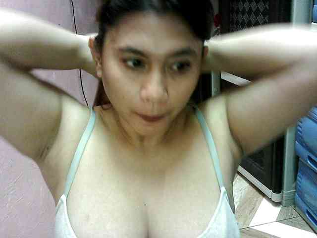 Model: peenastyfame