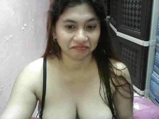 peenastyfame webcam