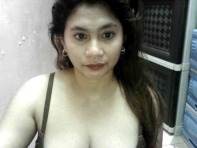 Model: peenastyfame