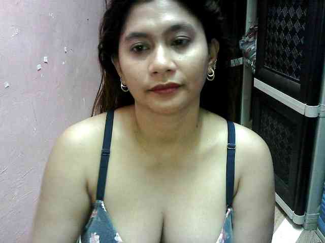 peenastyfame webcam