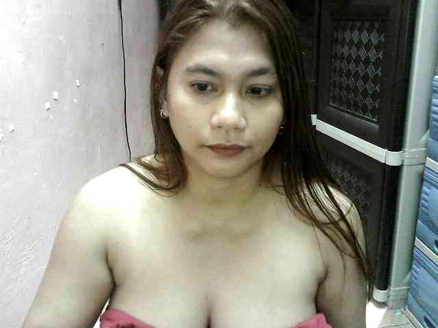 Model: peenastyfame
