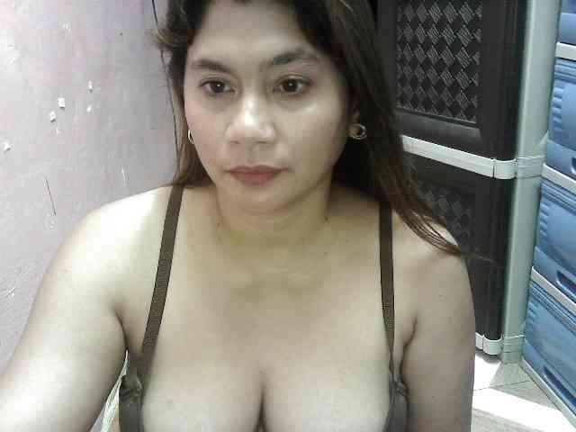 peenastyfame webcam