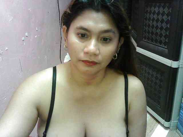 peenastyfame webcam