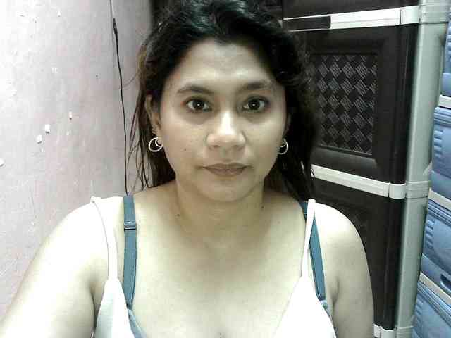 peenastyfame webcam
