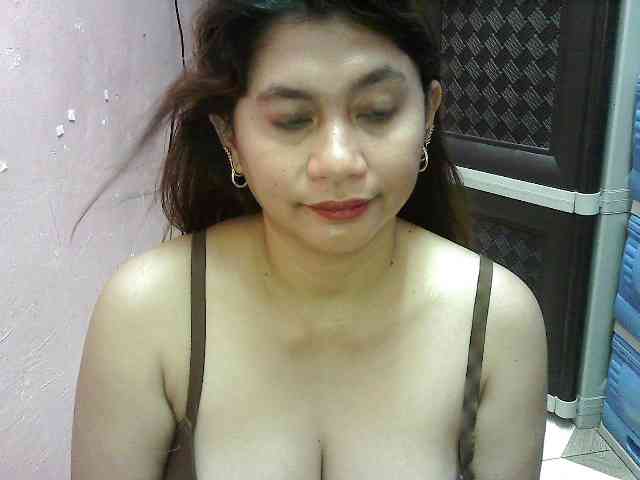peenastyfame webcam