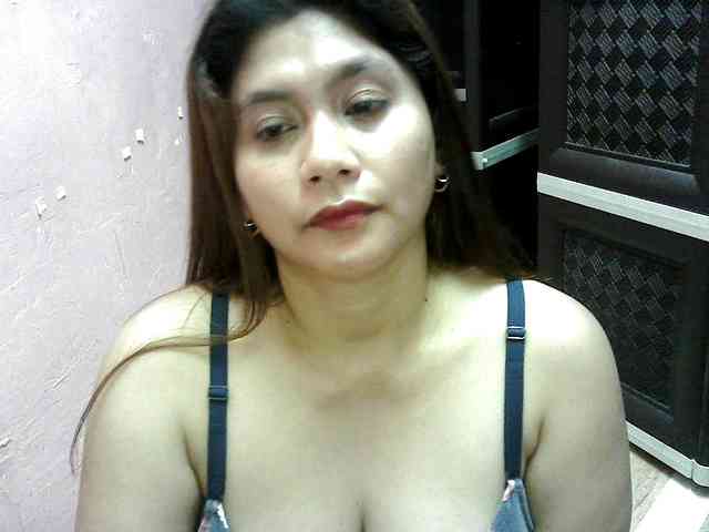 peenastyfame webcam