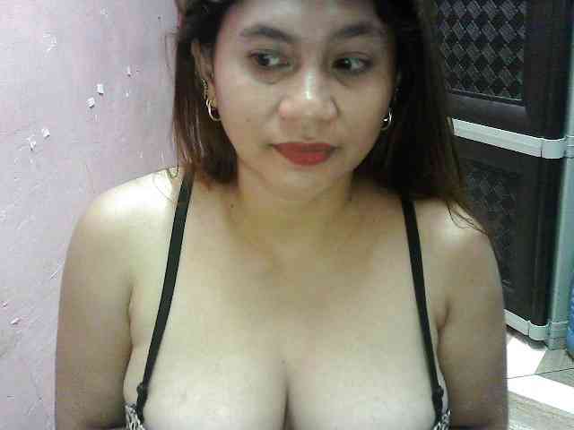 peenastyfame webcam