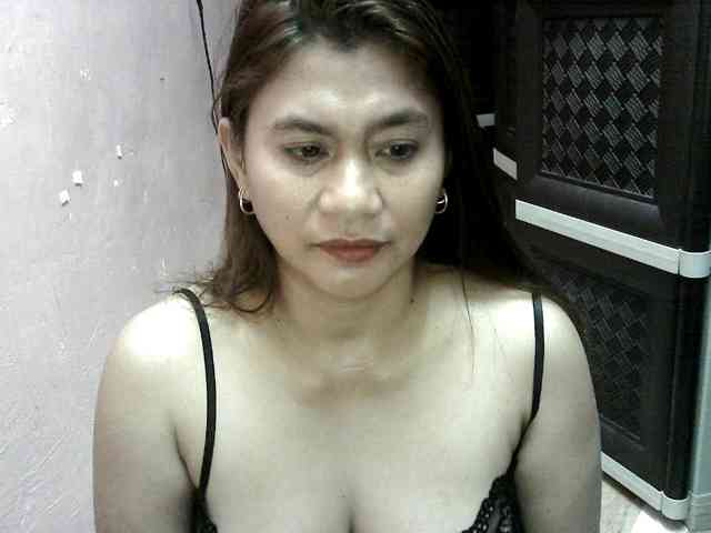 Model: peenastyfame