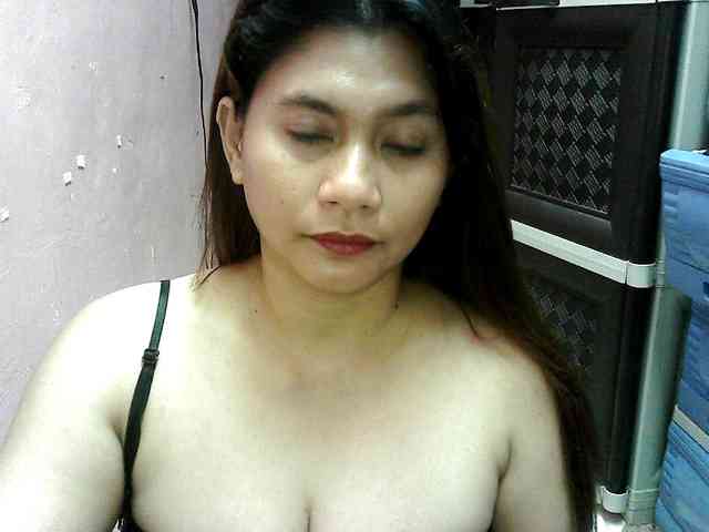 peenastyfame webcam