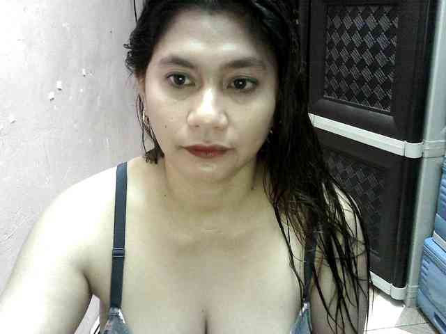 peenastyfame webcam