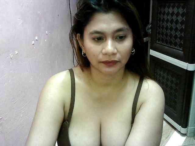 peenastyfame webcam