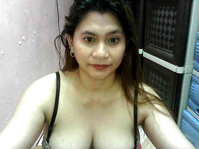 peenastyfame webcam