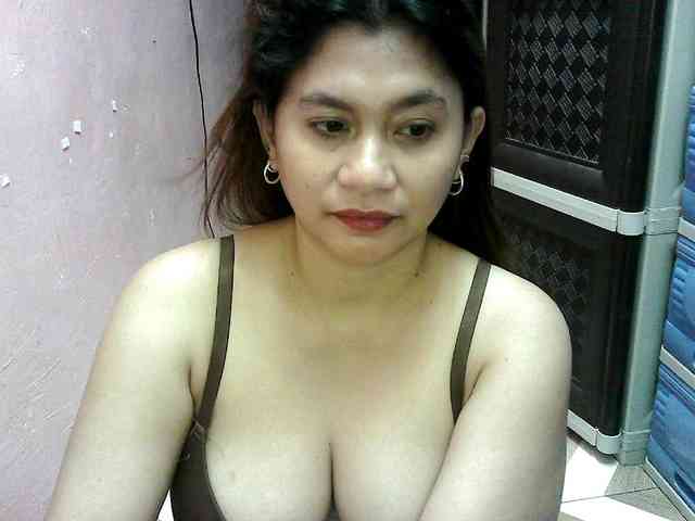 peenastyfame webcam