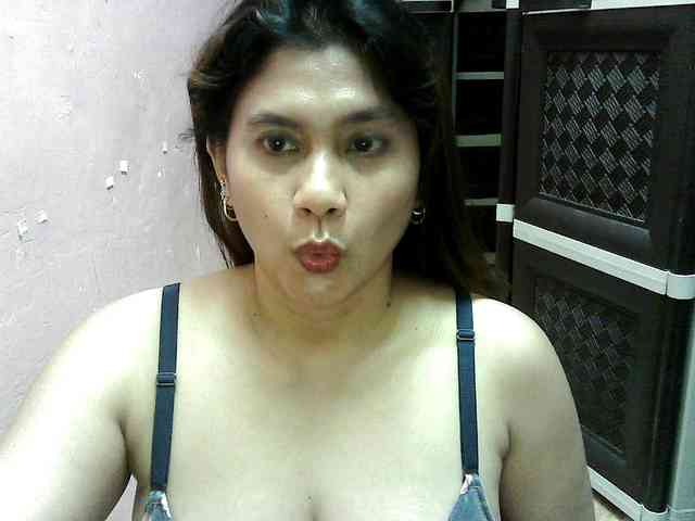 peenastyfame webcam