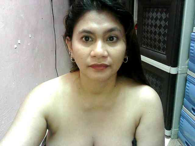 peenastyfame webcam