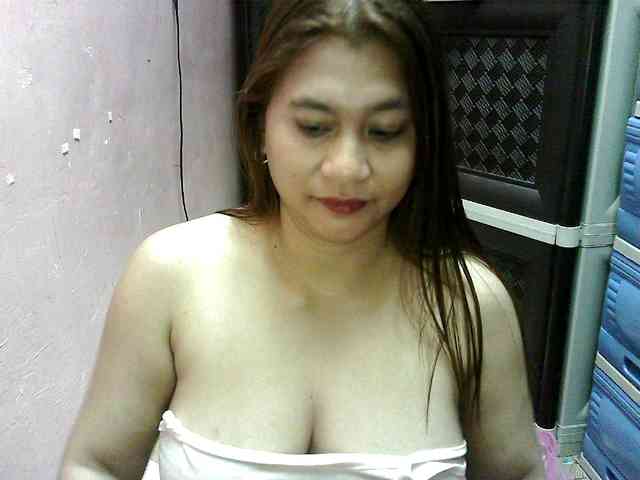 peenastyfame's webcam live show
