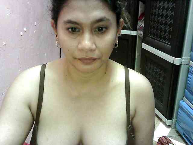 peenastyfame webcam
