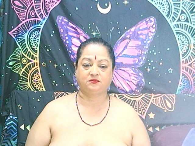 matureindian live cam on BongaCams