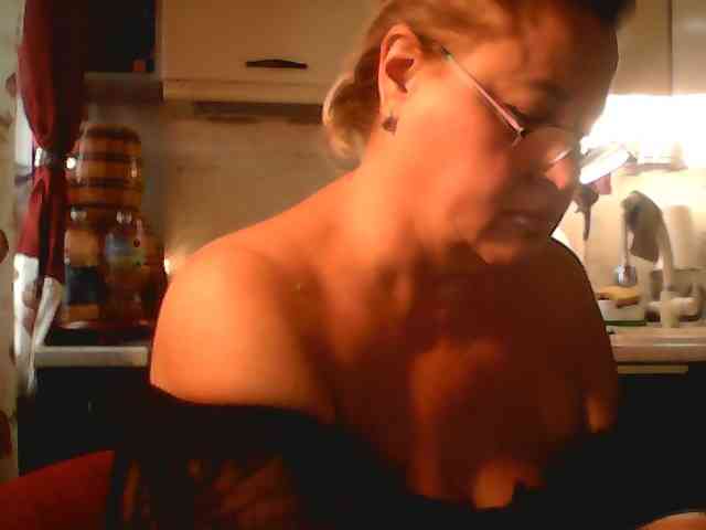 AlyaBest webcam