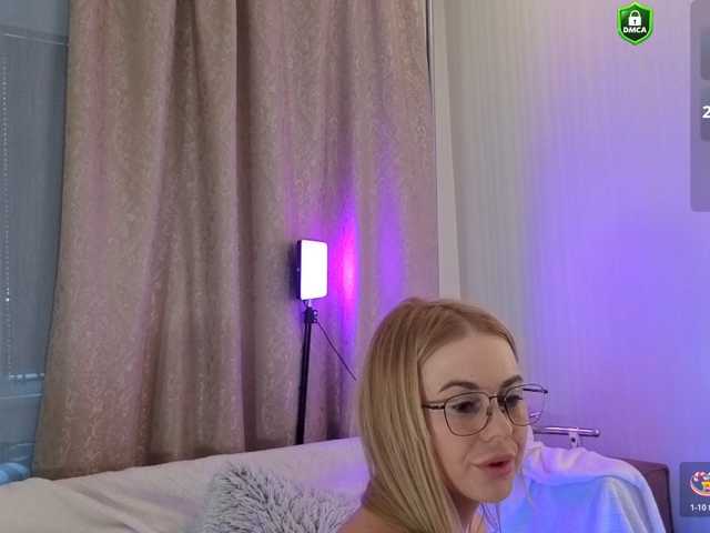 AnnaSmile live cam preview