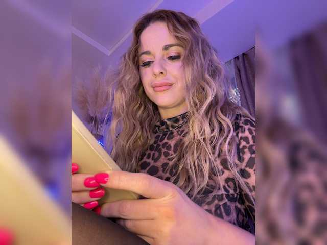 111Viagra's BongaCams show and profile