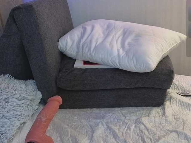 AnnaSmile live webcam show