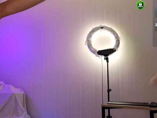 AnnaSmile webcam