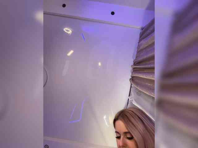 AnnaSmile webcam