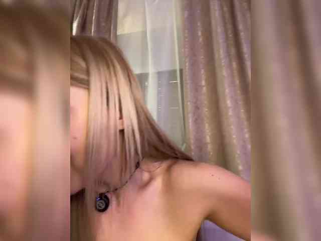 AnnaSmile webcam
