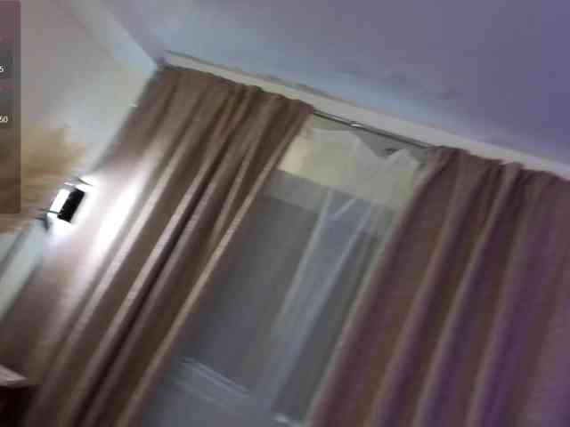 AnnaSmile webcam
