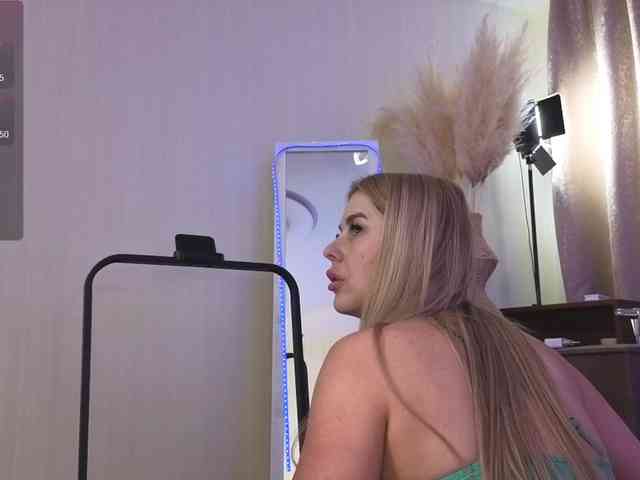 AnnaSmile webcam
