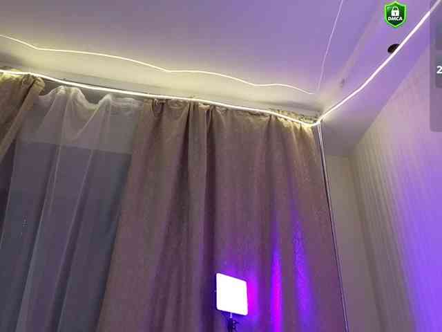 AnnaSmile webcam