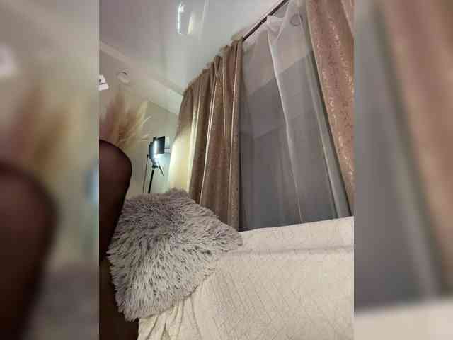AnnaSmile webcam