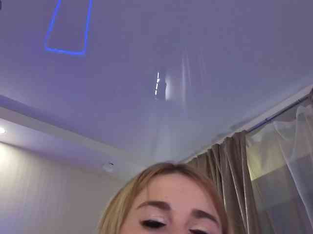 AnnaSmile webcam