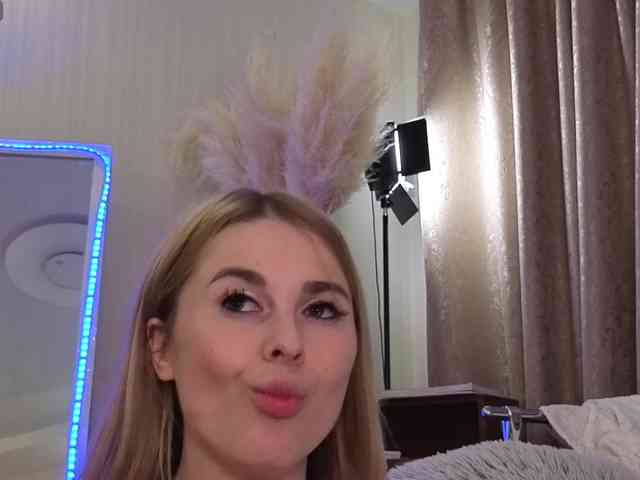 AnnaSmile webcam