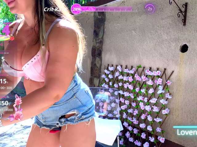 PrincessReyna live cam on BongaCams