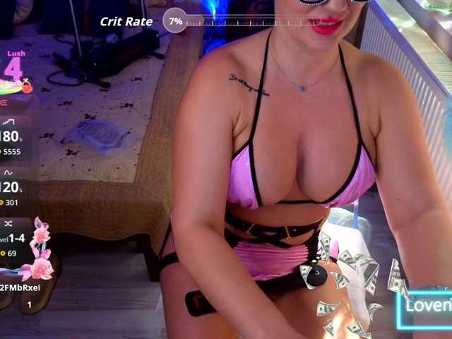 PrincessReyna live cam on BongaCams