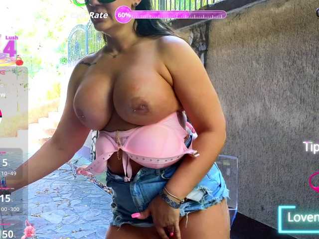 PrincessReyna live cam on BongaCams