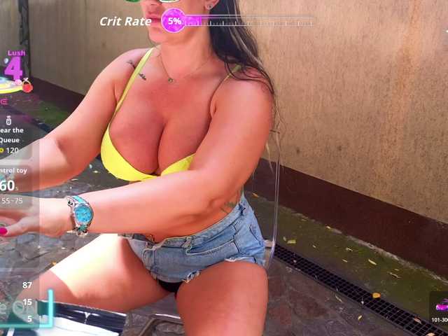 PrincessReyna live cam on BongaCams