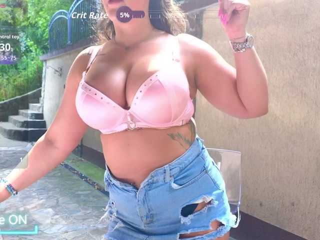 PrincessReyna live webcam show