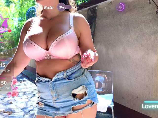 PrincessReyna live cam on BongaCams