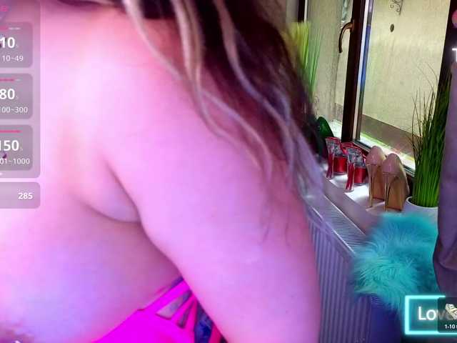 PrincessReyna live cam on BongaCams