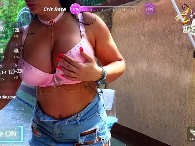 PrincessReyna live cam on BongaCams